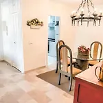 Gorgeous 2br Apt. W/ Mountain View Puerto Banus Dom wakacyjny *