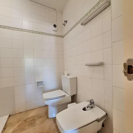 Two-bedroom With Terrace In Nueva Andalucia *