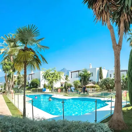 شقة Two-bedroom With Terrace In Nueva Andalucia *