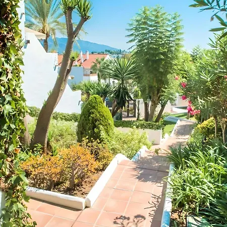 Two-bedroom With Terrace In Nueva Andalucia