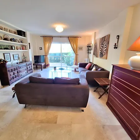 شقة Two-bedroom With Terrace In Nueva Andalucia *
