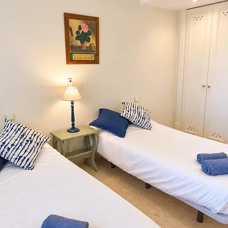 Two-bedroom With Terrace In Nueva Andalucia * Marbella