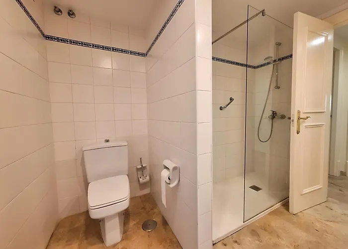 Gorgeous 2br Apt. W/ Mountain View Puerto Banus Марбелья