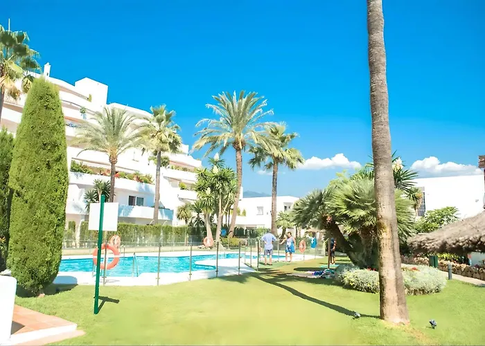 Gorgeous 2br Apt. W/ Mountain View Puerto Banus Марбелья