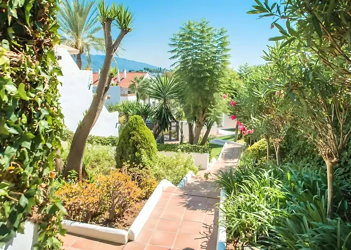 Gorgeous 2br Apt. W/ Mountain View Puerto Banus Feriehus *